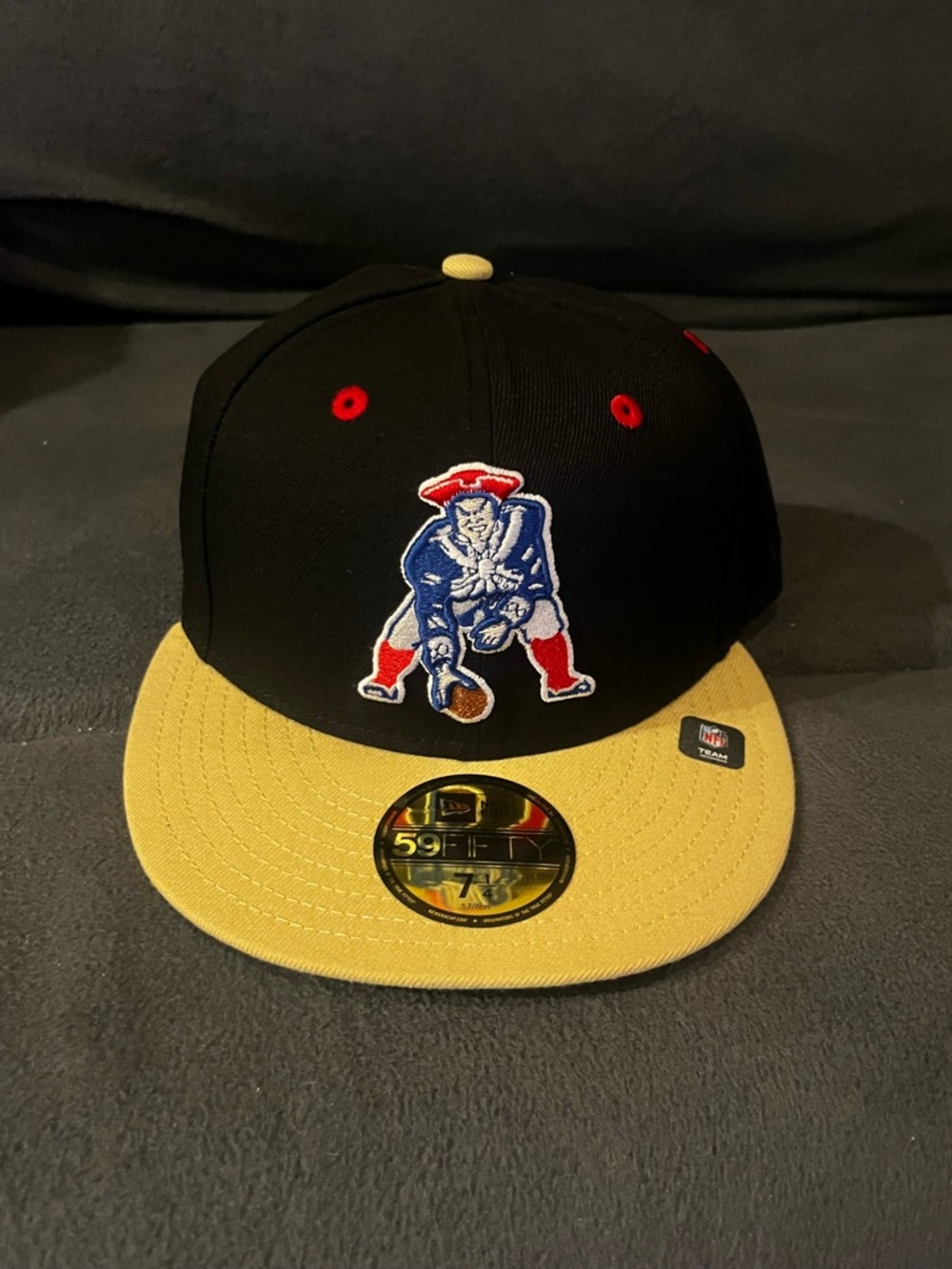 New Era Black and Gold Patriots Vintage Logo Fitted Cap